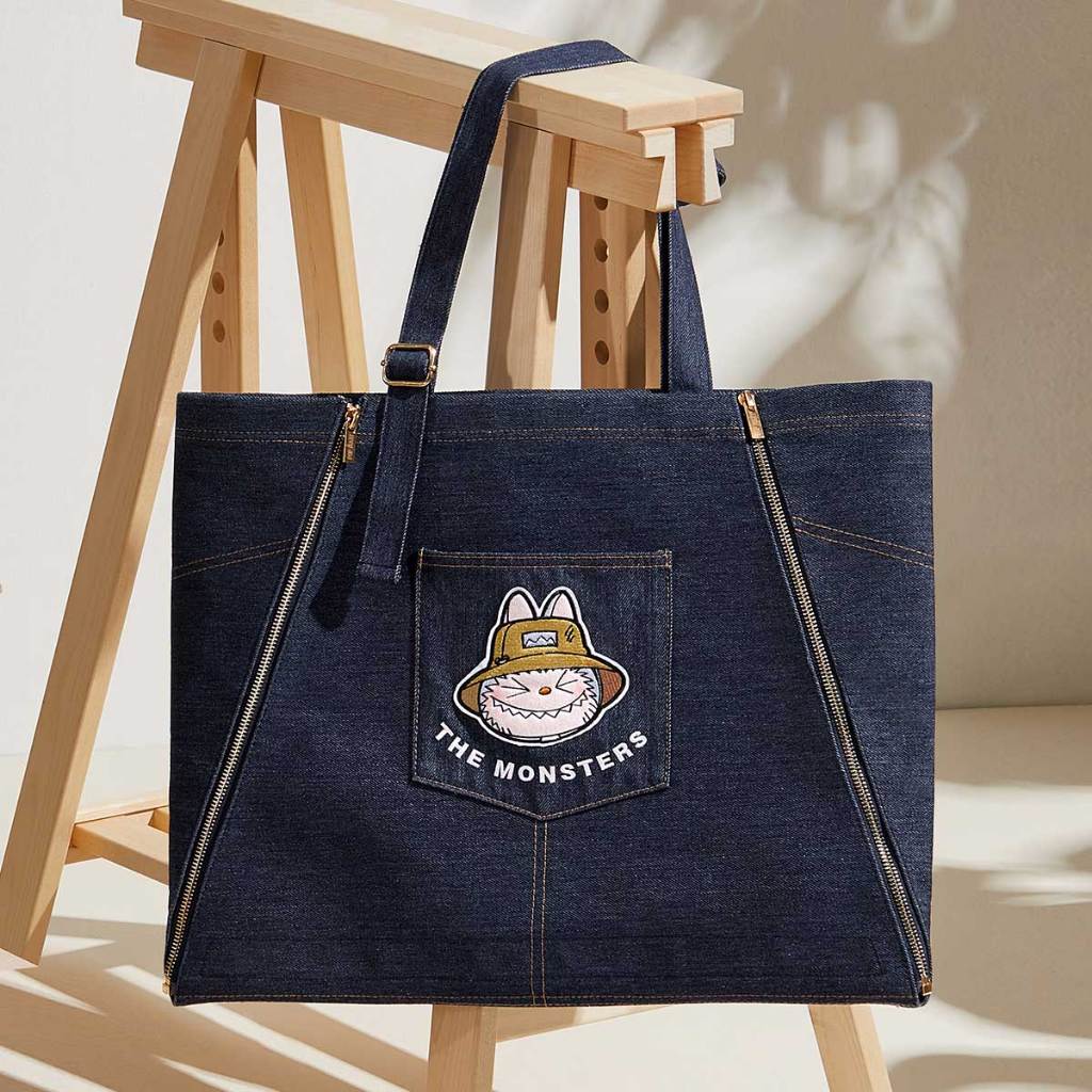 พร้อมส่ง 🔥 THE MONSTERS FALL IN WILD SERIES-Denim Apron Bag