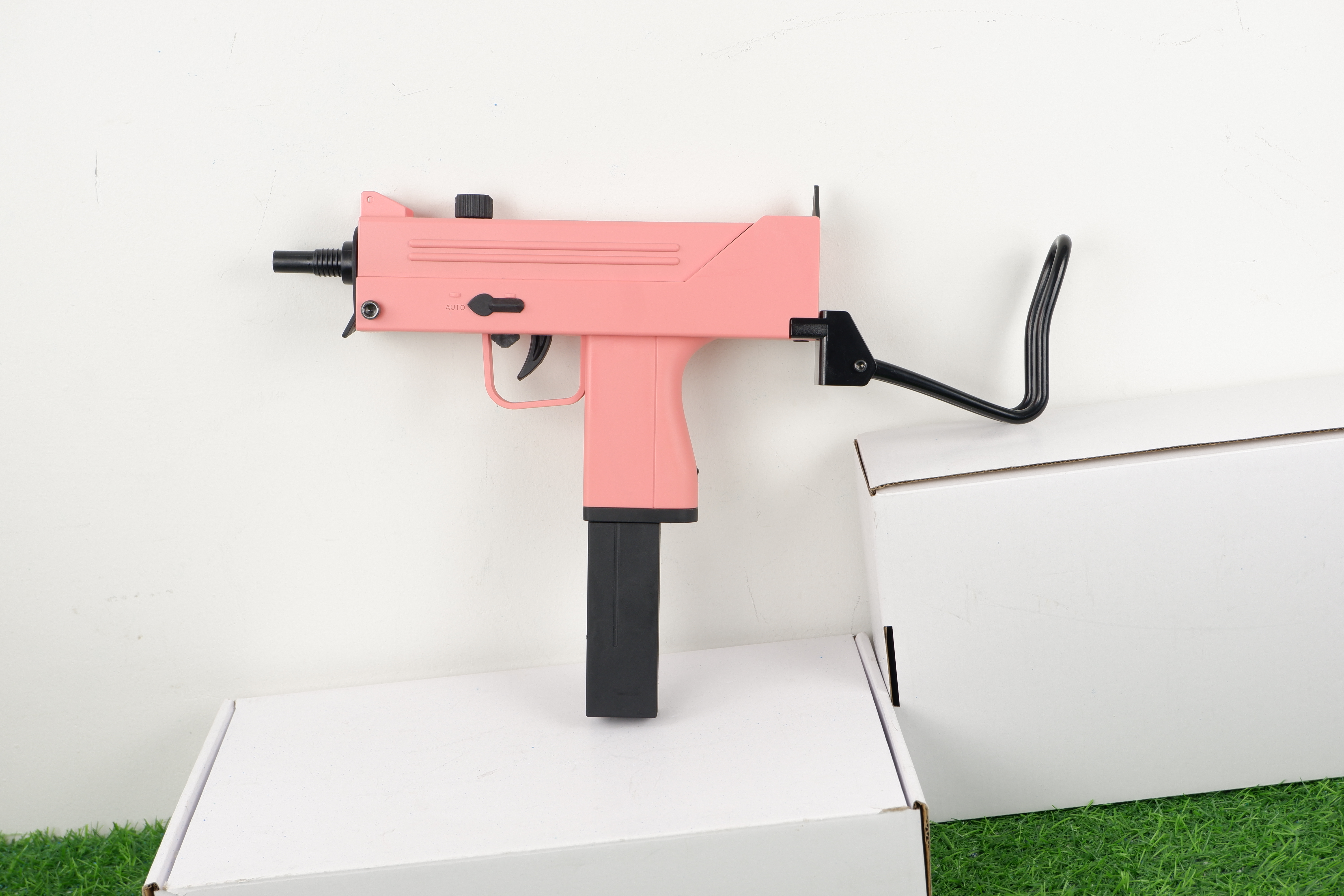 (39)MAC-10 สีชมพู ปืนเจลไฟฟ้า ของเล่น ยิงรัว แบต 11.1 โวล์ท