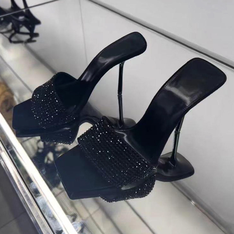 รองเท้าส้นสูง เพชร ส้นเข็ม สูง 3.5 นิ้ว (SH6168) พร้อมส่งในไทย