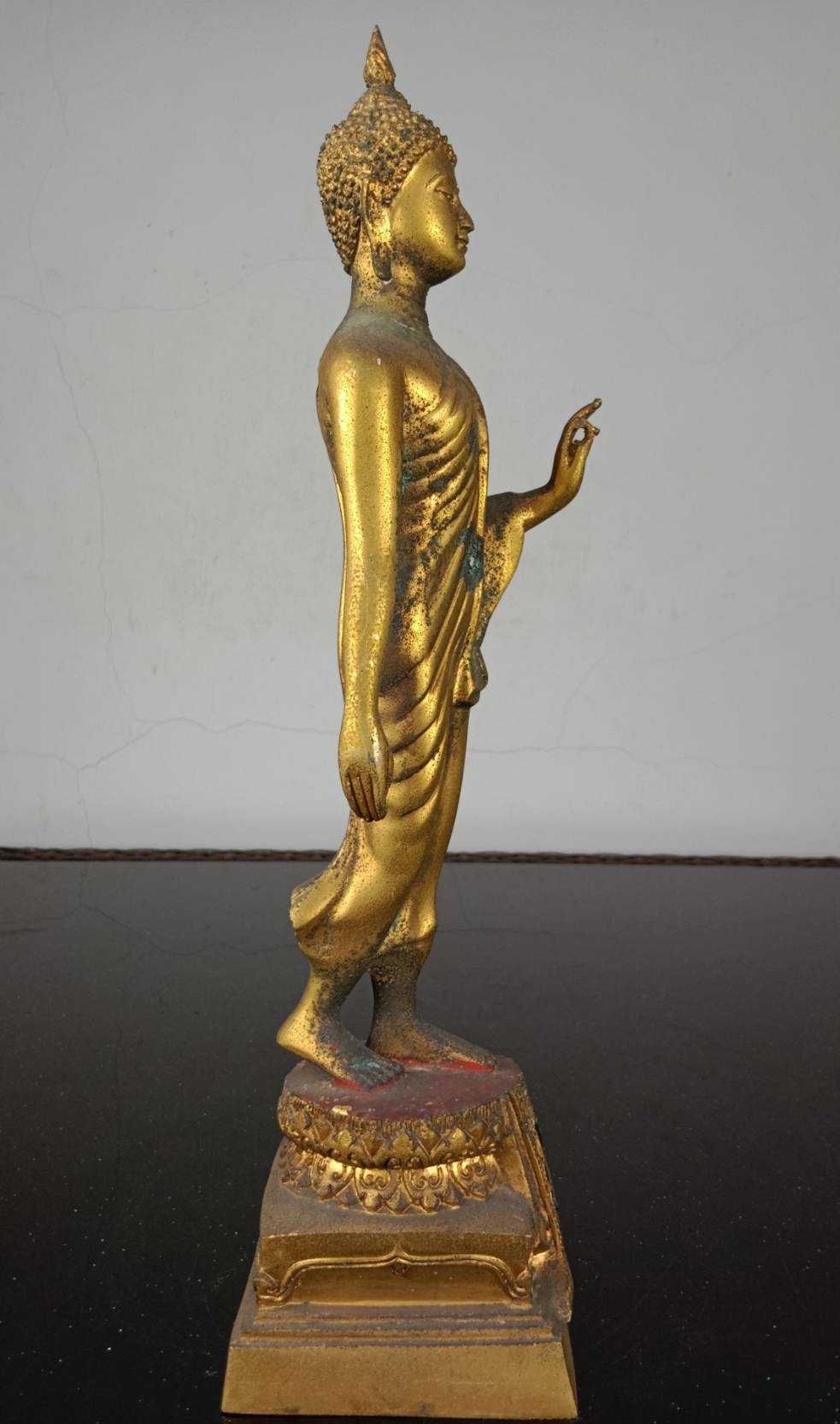 73.พระพุทธรูปปางลีลา