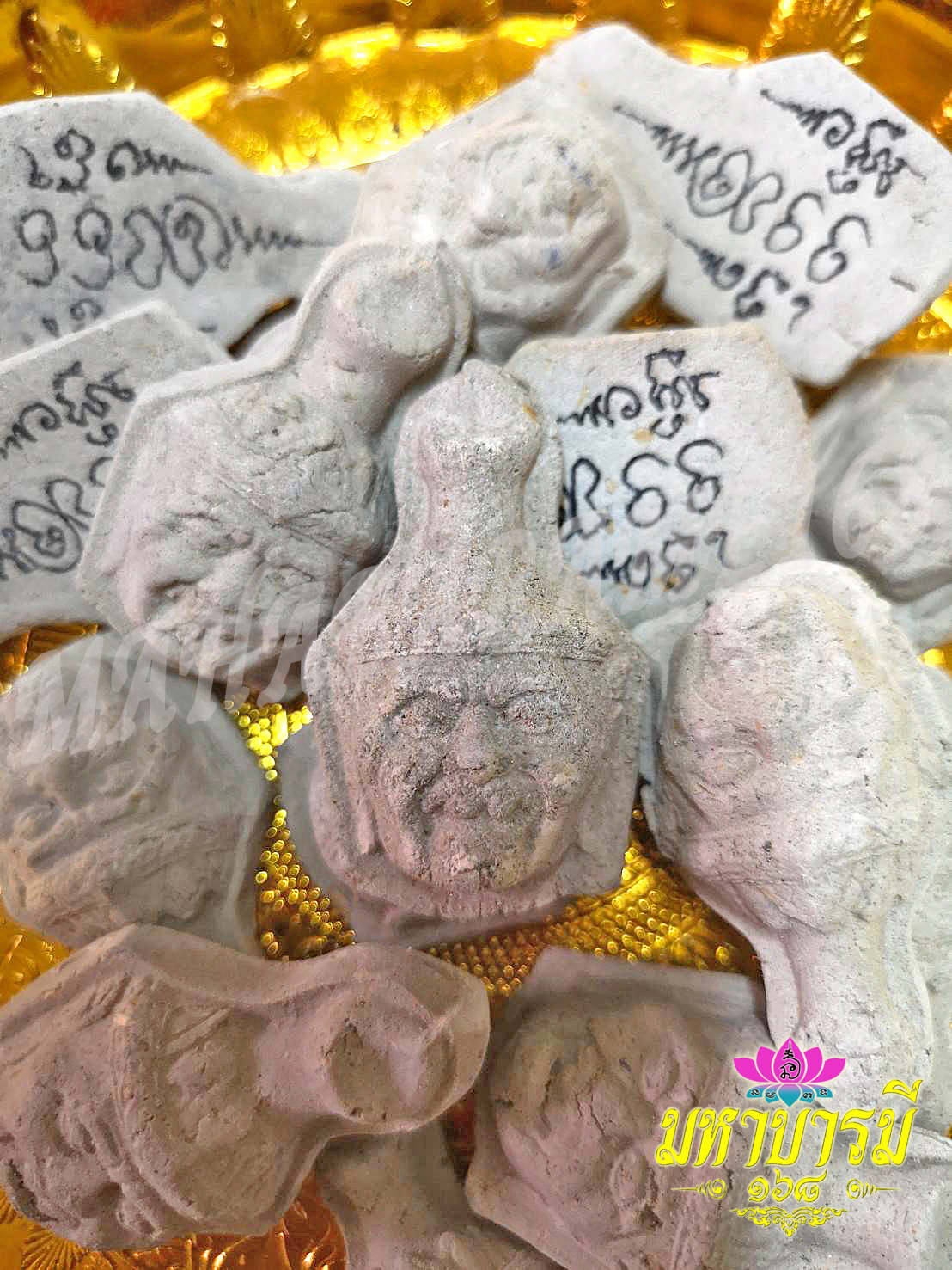 เศียรพ่อแก่ ปี 2565 โดย ครูตุ๋ย นามเครือ (泰国佛牌隐士头 BE 2565 做 阿贊对 楠柯 (白衣师傅) - Head of Thai Hermit BE 2565 by KruTui Namkrue)