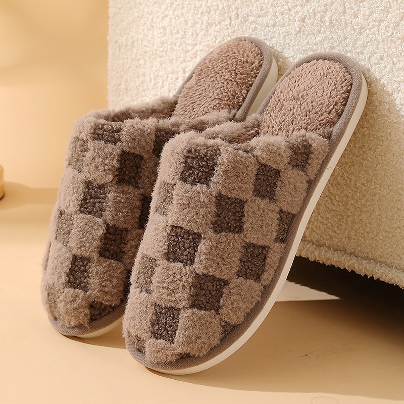 รองเท้าสลิปเปอร์ รองเท้าใส่ในบ้าน ลายตาราง