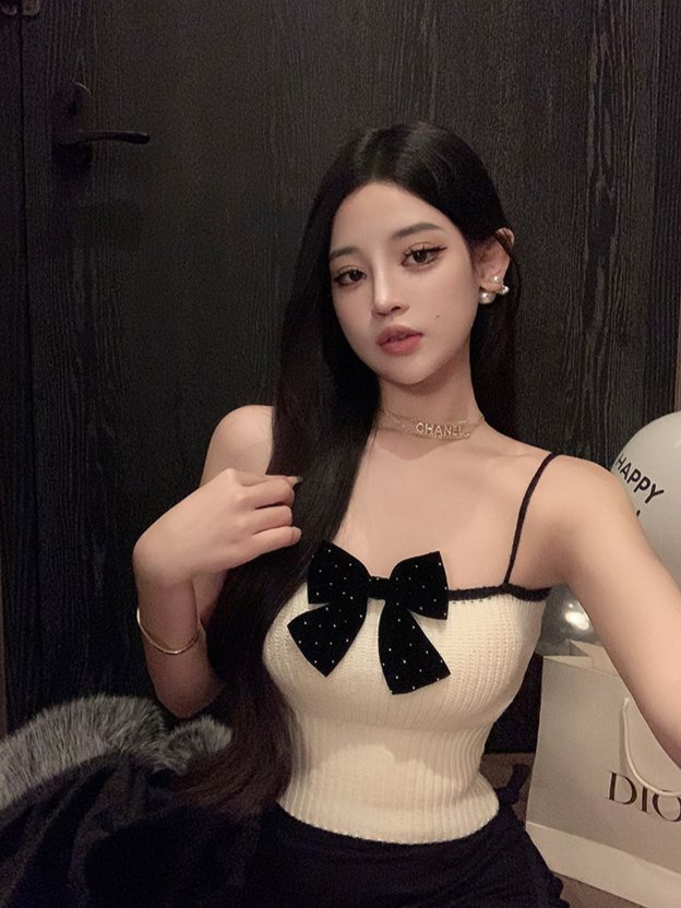 เสื้อครอป สายเดี่ยว โบว์หน้า พร้อมส่ง CN10251