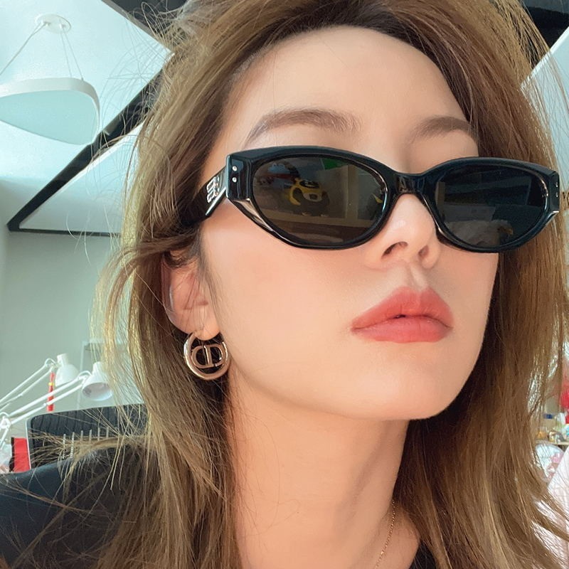 แว่นกันแด ทรงรี แว่นกัน UV แว่นแฟชั่น V03