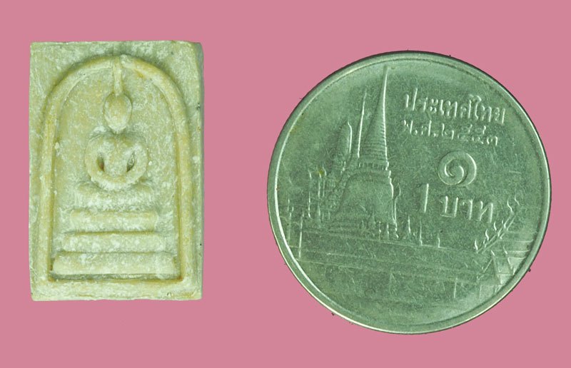 A5574 พระสมเด็จคะแนน 100 ปี วัดพิกุลทอง สิงห์บุรี เนื้อผงน้ำมัน พร้อมกล่องเดิม 82