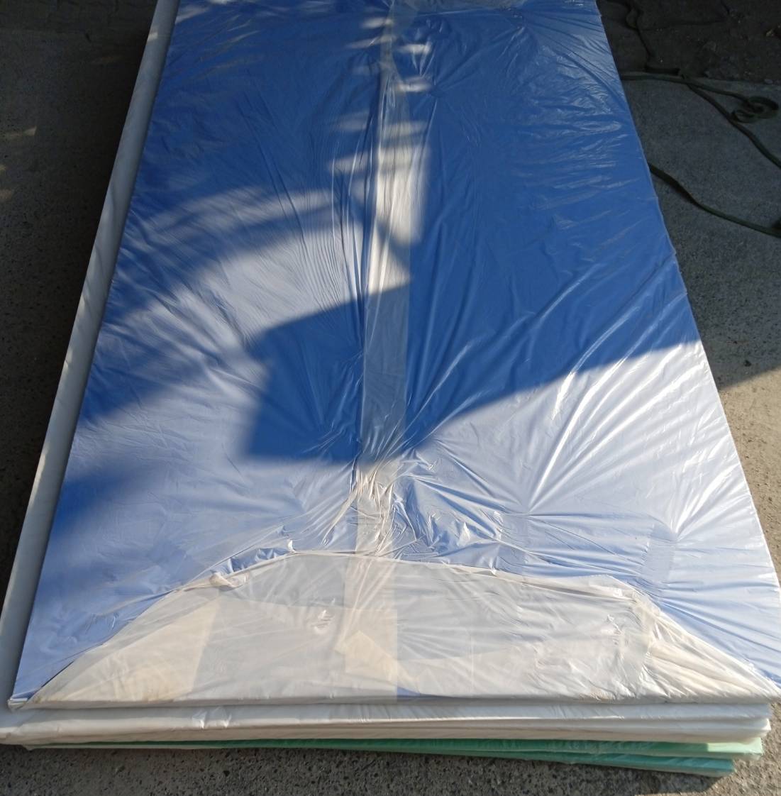 ฟิวเจอร์บอร์ดขนาด 1.30x2.45 M หนา 4 มม ทุกสี ราคาแผ่นละ170บาท (บรรจุ10แผ่น/แพ็ค) ขายยกแพ็ค