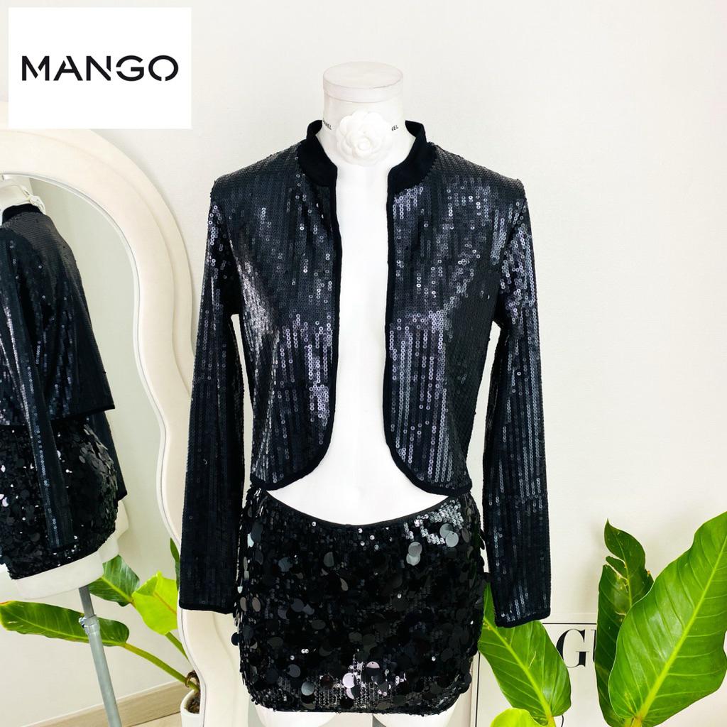 ไซด์ M มือ 1 แบรนด์ Mango แท้ 100%🌸เสื้อคลุม เบลเซอร์ งานเกล็ดวิบวับ สีดำสนิท ใส่ออกงาน ทรงเข้ารูป เดรสออกงาน ชุดปาร์ตี้