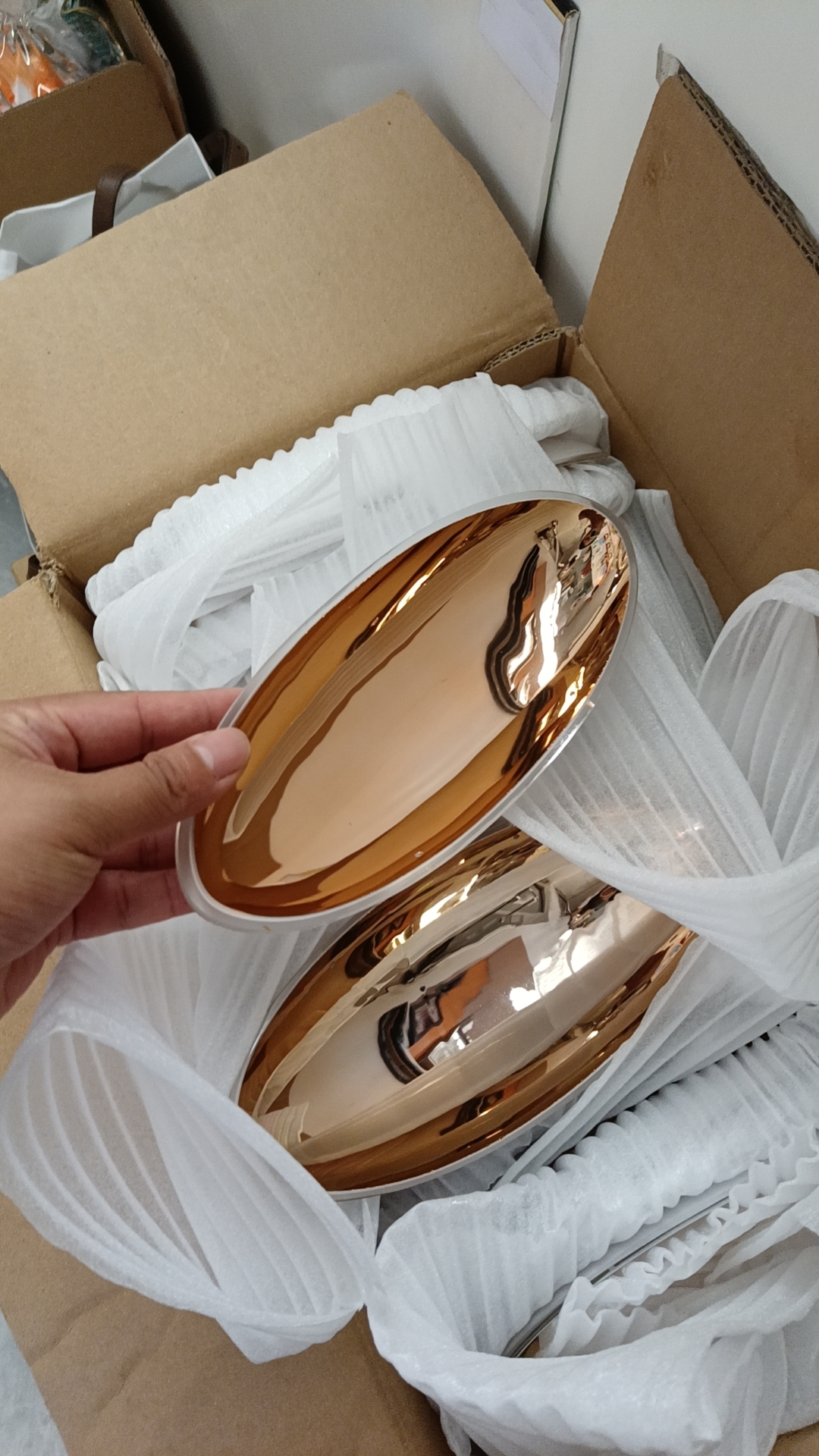 โคมไฟระย้า Chandelier Luxury Design Stainless + Glass in White and rose gold