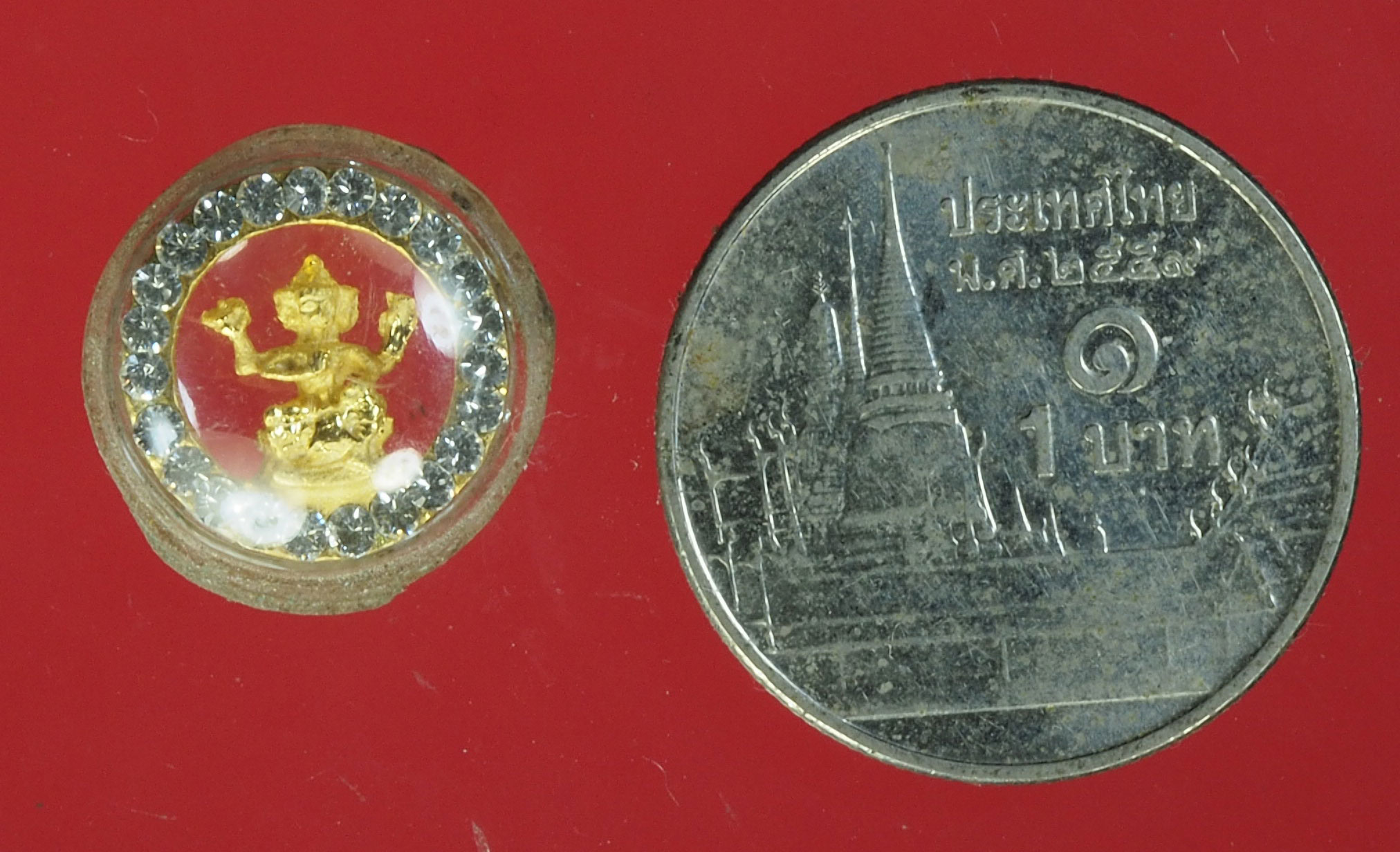 A566 พระพรหม เคยเลี่ยมจับขอบทอง ไม่ทราบที่และปีสร้าง 8