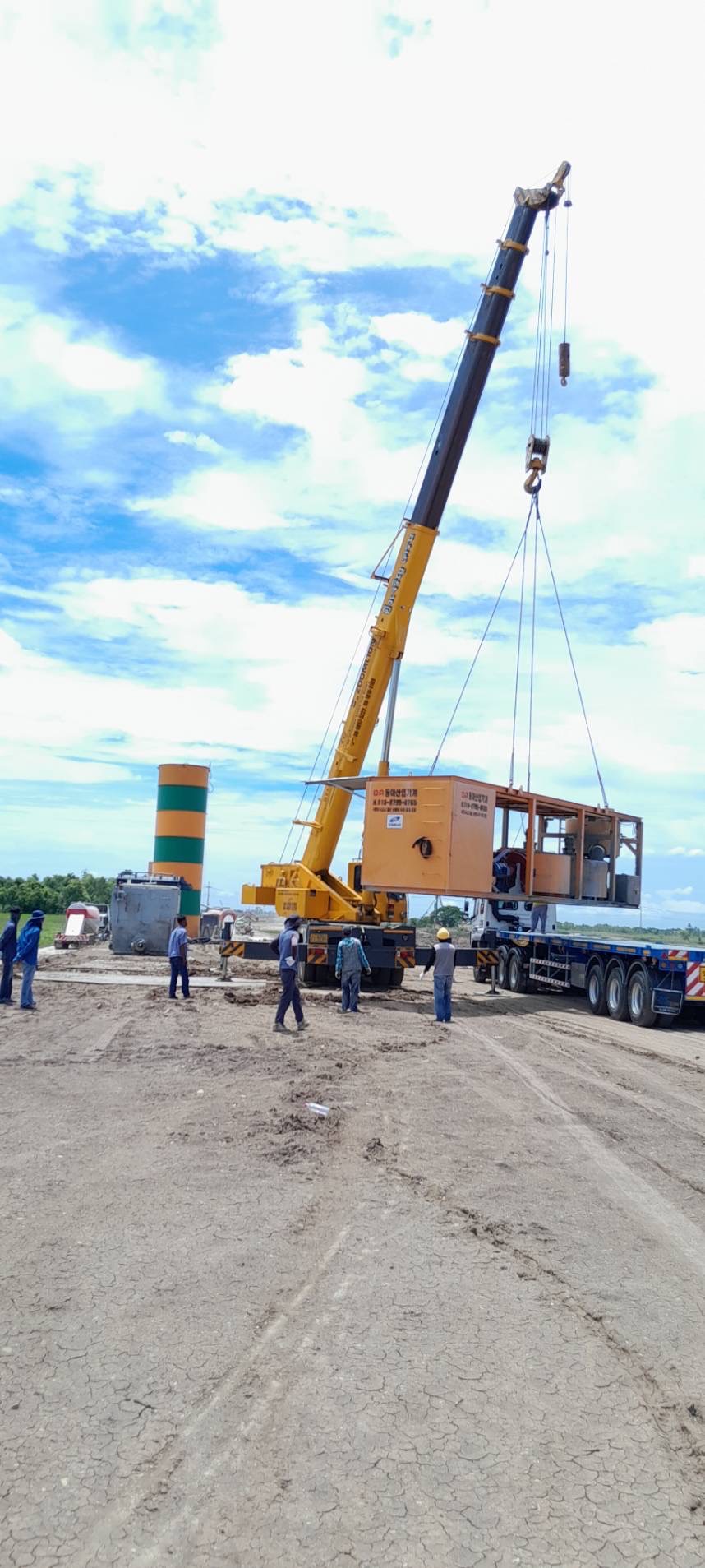 รถเครนให้เช่าขนาด50ตัน รถเครน50ตัน เช่ารถเครน50ตัน