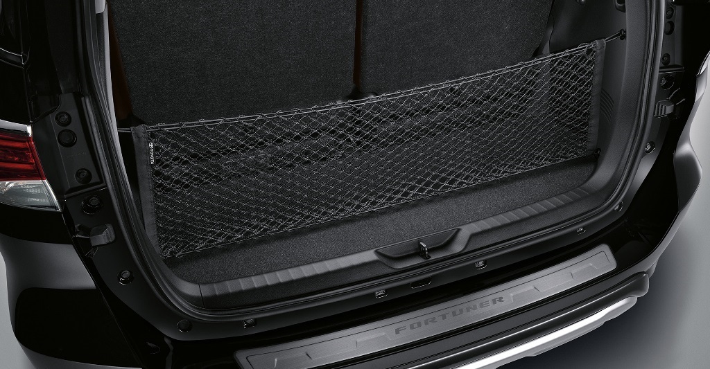 ตาข่ายเก็บของท้ายรถ CargoNet ของแท้TOYOTA ฟอร์จูนเนอร์