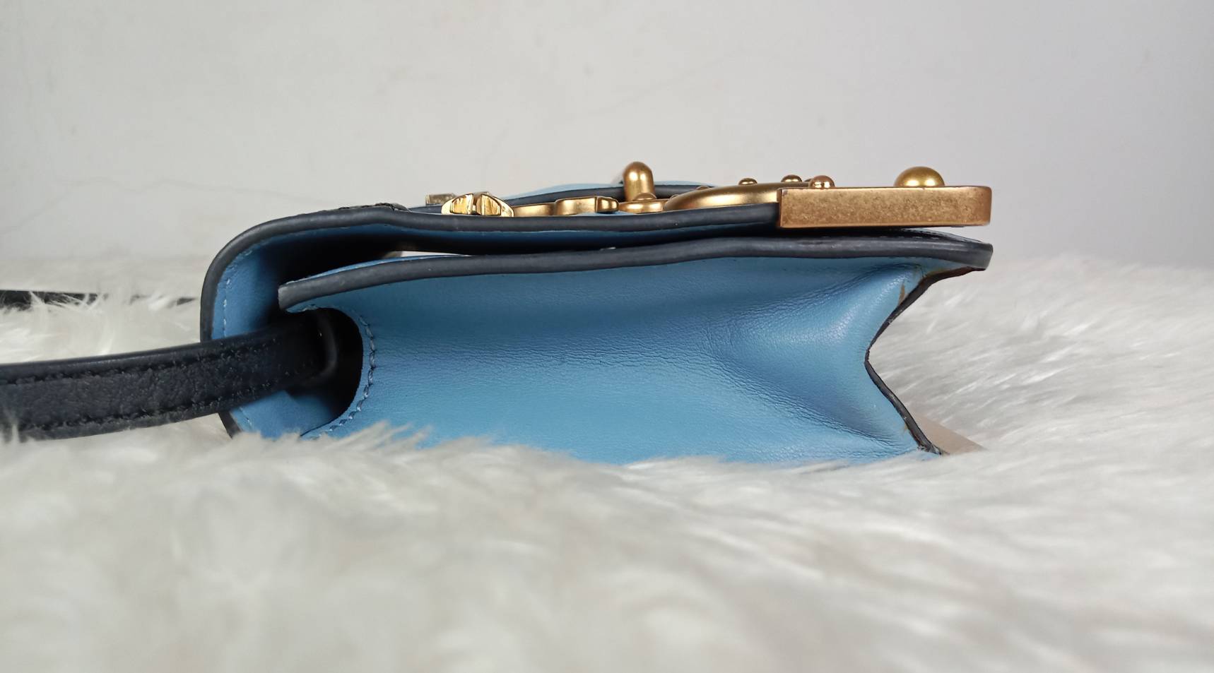 กระเป๋า PRADA Saffiano Shoulder Bag Saffiano leather Blue Gold Auth ar12338A Golden