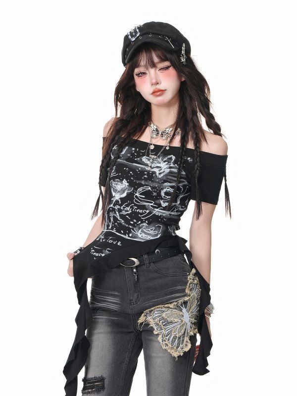 เสื้อยืด ปาดไหล่ สตรีท พร้อมส่งในไทย