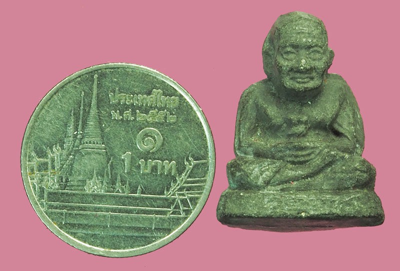 A5192 พระผงรูปเหมือนหลวงปุ่ทวด ไม่ทราบวัด 11