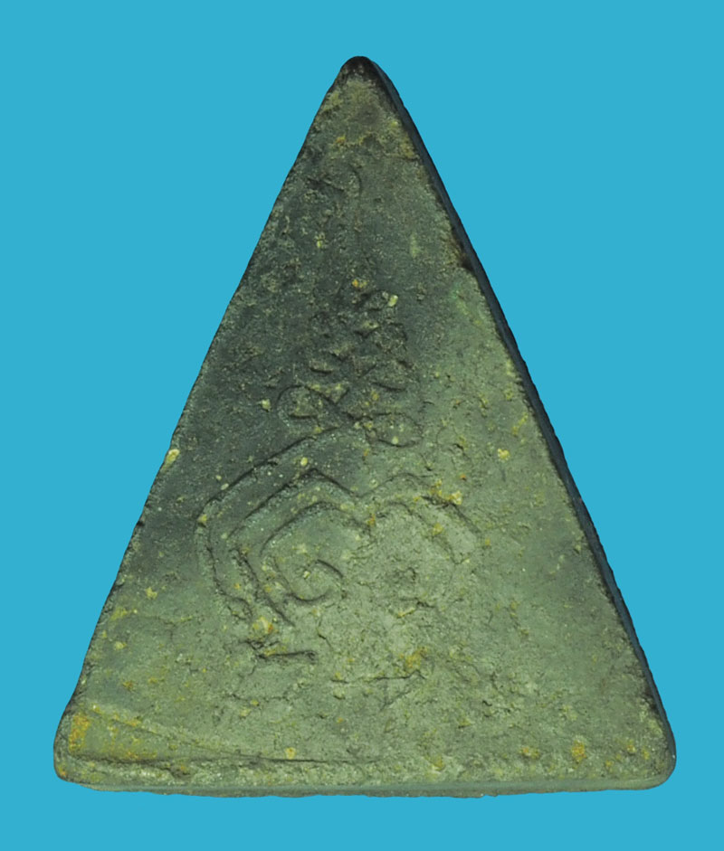 A5310 พระพุทธ เนื้อดิน หลังยันต์ ไม่ทราบที่และปีสร้าง 3