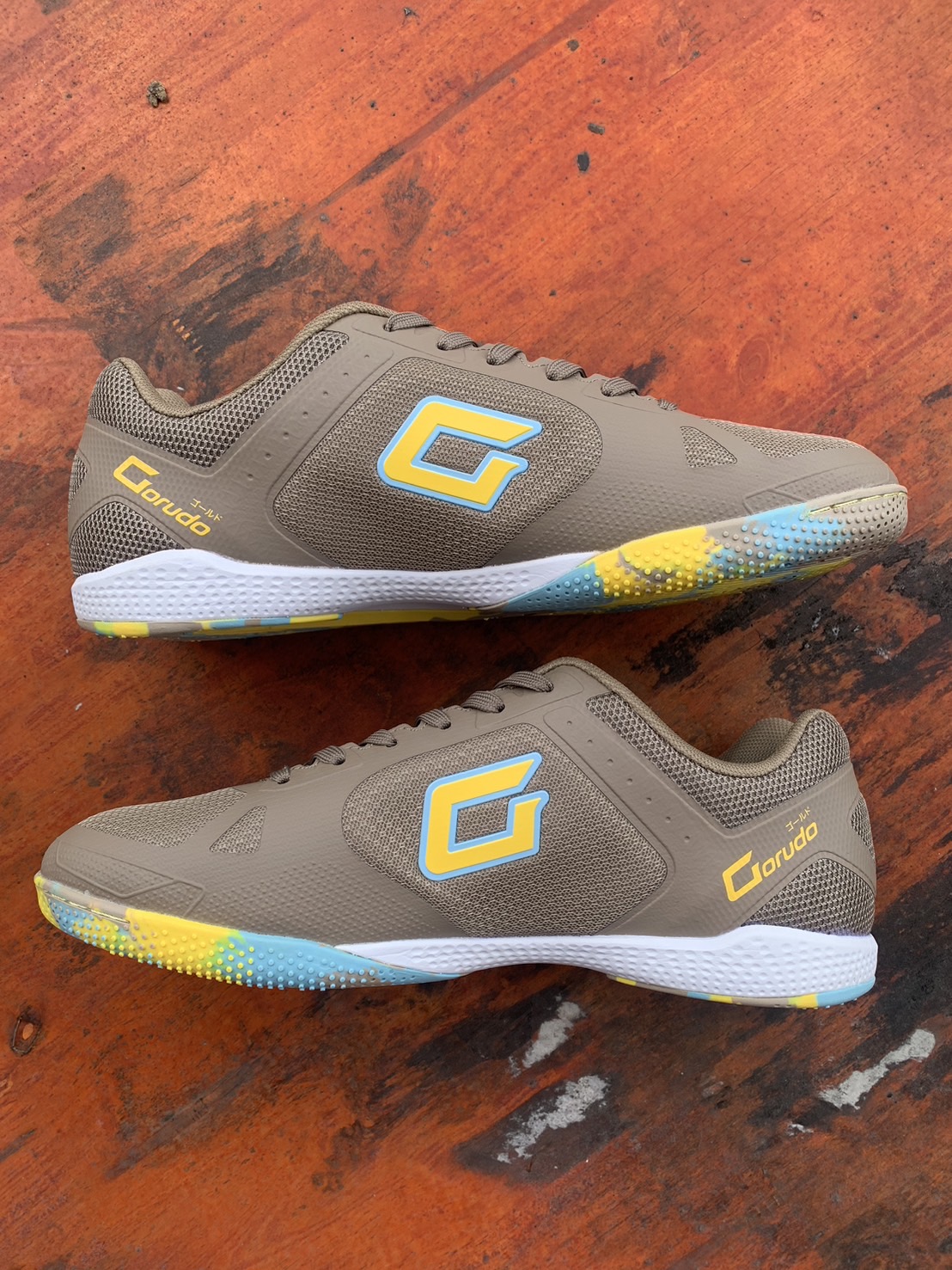 🔥 New 🔥 GORUDO SENTAI TU ( Triple U ) #Brown น้ำตาลเทา ขาว เหลือง ฟ้า