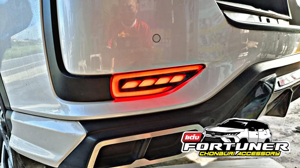 ไฟทับทิมท้าย3สเต๊ป โตโยต้า ฟอร์จูนเนอร์