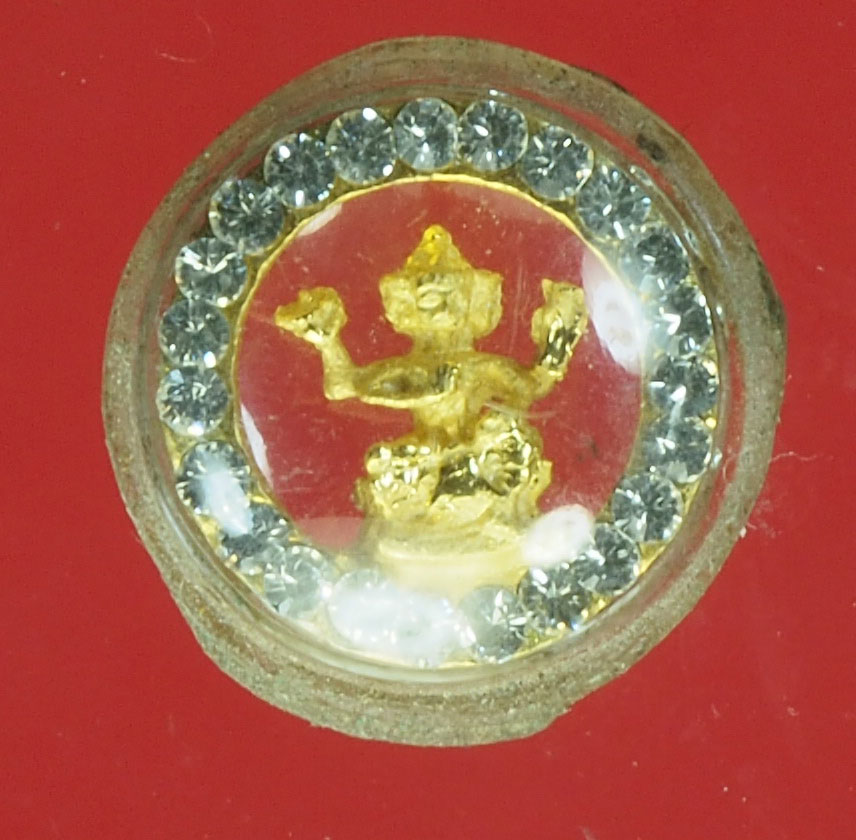 A566 พระพรหม เคยเลี่ยมจับขอบทอง ไม่ทราบที่และปีสร้าง 8