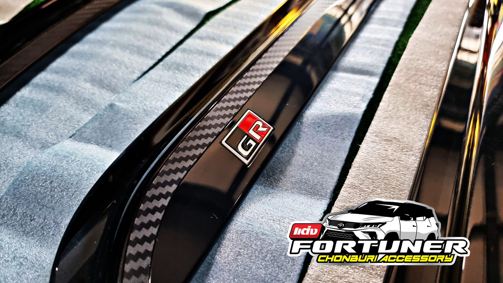 แผงบังแดดด้านข้าง GRsport ของแท้ โตโยต้า ฟอร์จูนเนอร์