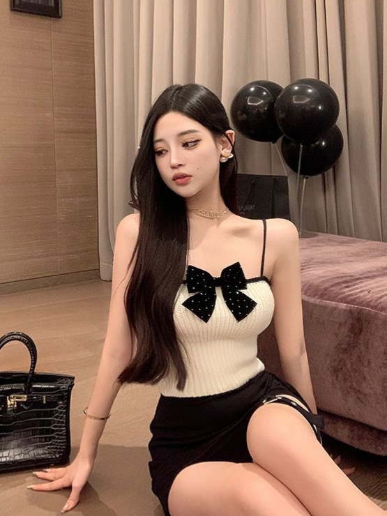 เสื้อครอป สายเดี่ยว โบว์หน้า พร้อมส่ง CN10251