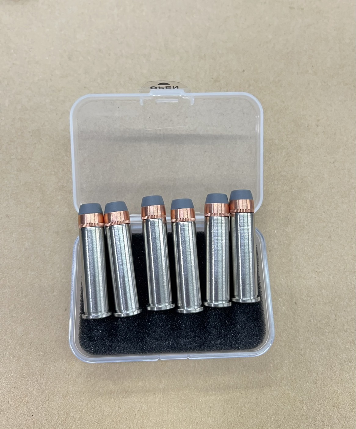 ปลอกกระสุนปืนลูกโม่ Ares Smith & Weson 686 กระสุนเคลื่อนที่เร็ว