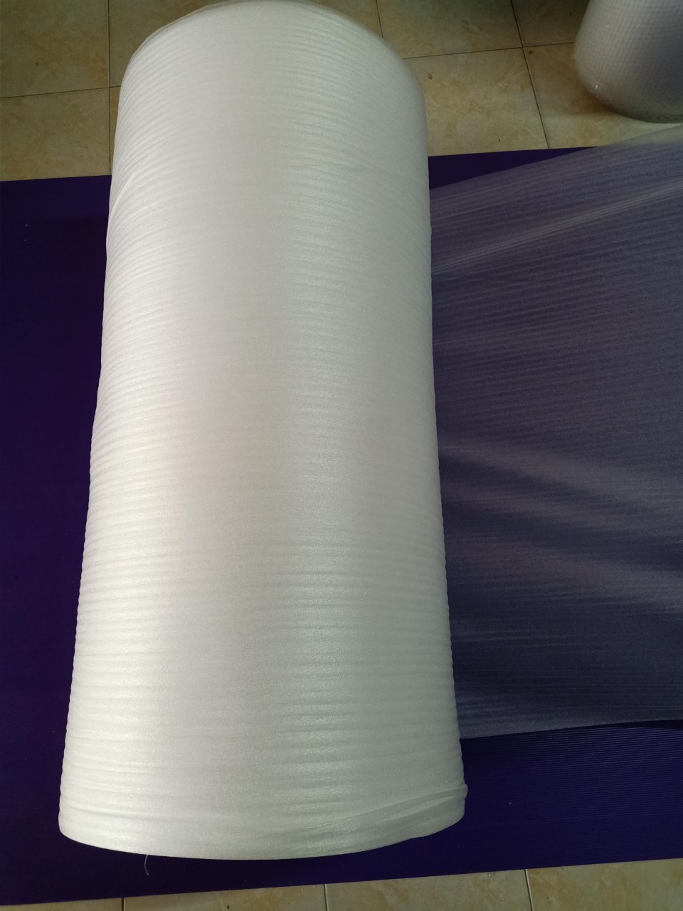 EPE FOAM โฟมบางกันริ้วรอย 1..30 M x 150 M หนา 1.5 มม