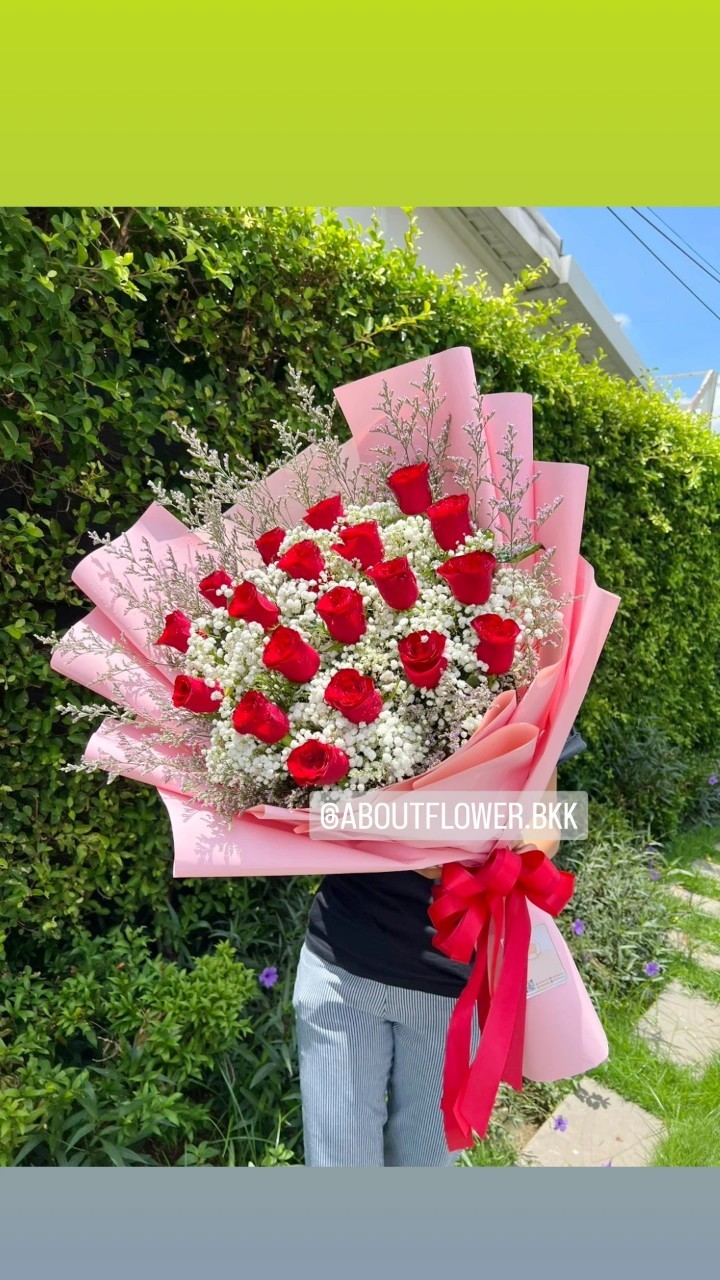 Large Bouquet ช่อดอกกุหลาบ สีแดง นำเข้า คัด Size จำนวน 20 ดอก พร้อมตกแต่ง สามารถเปลี่ยนสีได้
