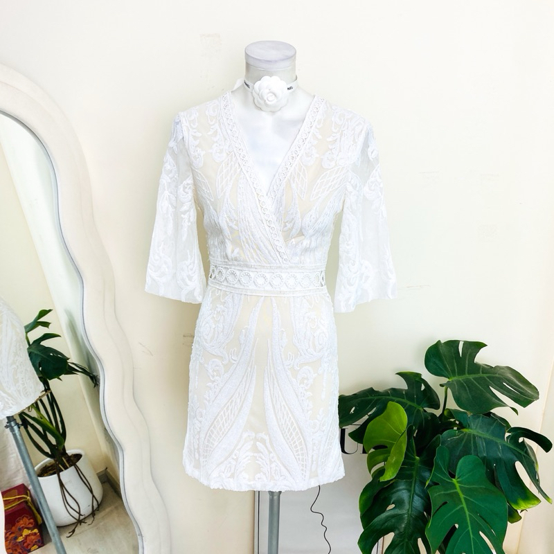 ไซด์ XS แบรนด์ Peal chese แท้ 100%🌸เดรส ลายหลุยด์ งานเกล็ดวิบวับ สีขาว/ครีม ใส่ออกงาน เดรสออกงาน ชุดปาร์ตี้(22)
