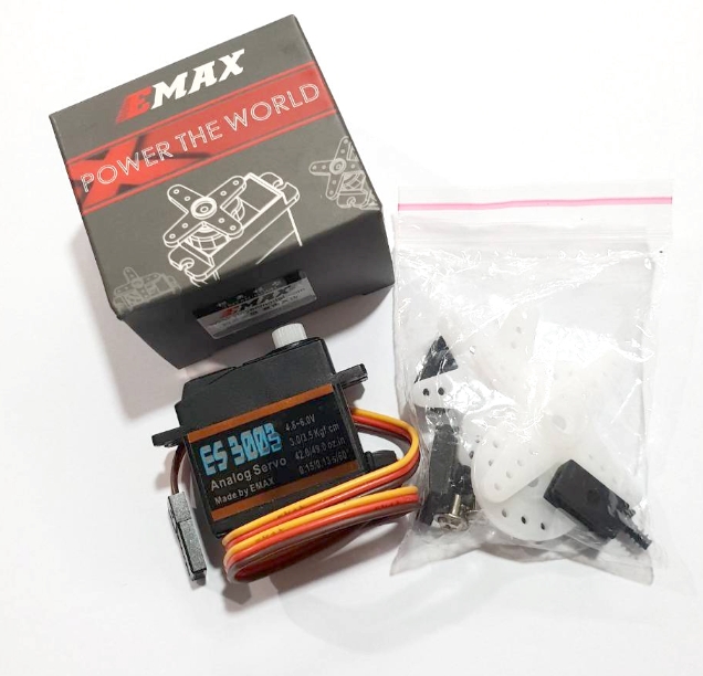 EMAX ES3003 (Analog Pastic gear)