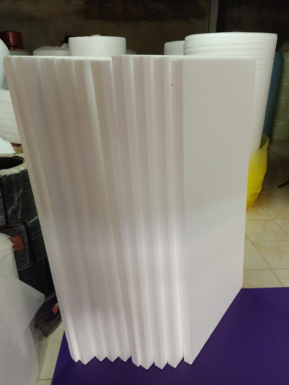 EPS FOAM,อีพีเอสโฟม 0.65 ปอนด์,โฟมแผ่นขนาด 60 x 120 cm หนา 4" ราคา 144 บาท/แผ่น บรรจุ 5 แผ่น/ห่อ