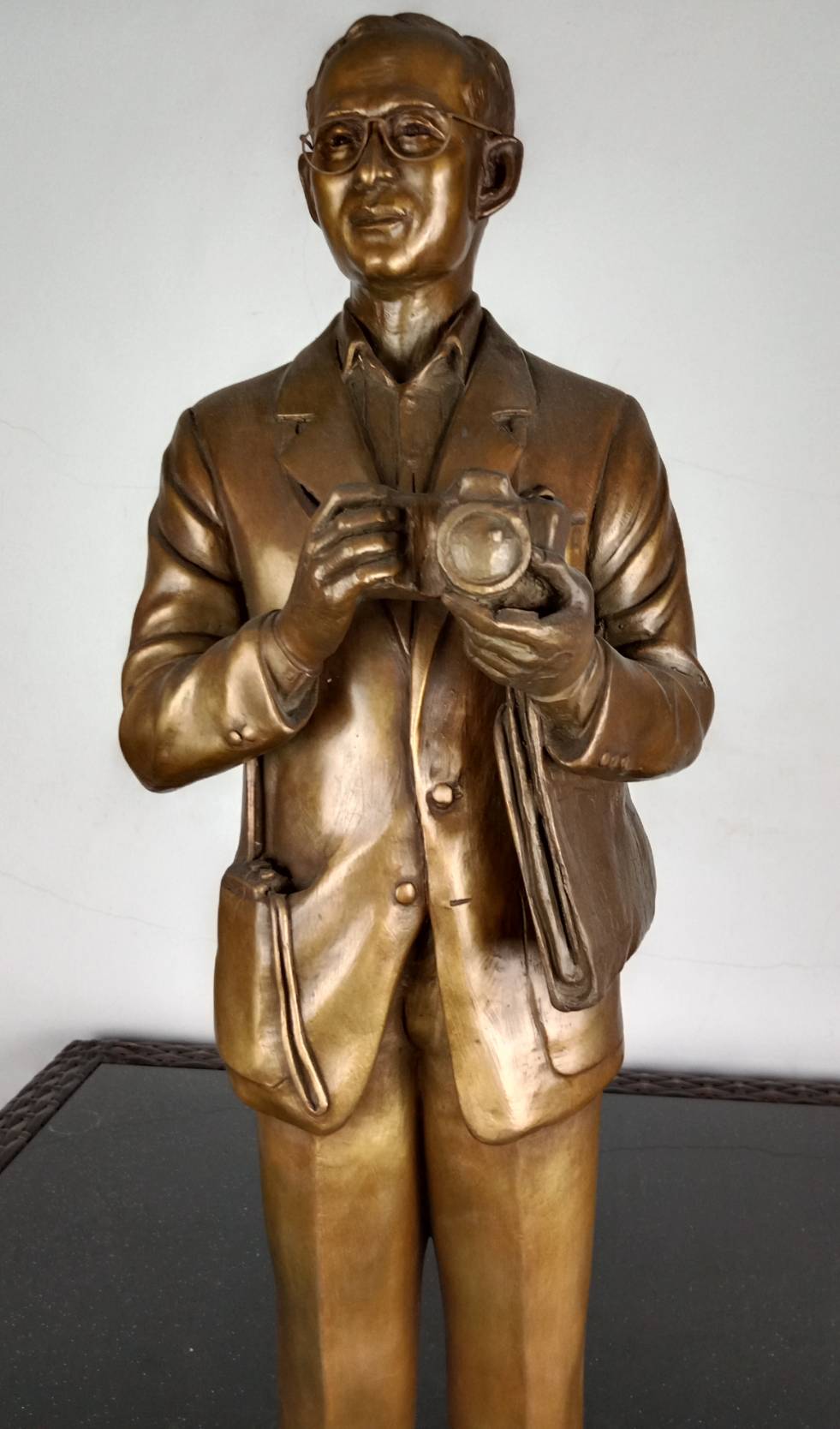 19.พระบรมรูปหล่อในหลวงรัชกาลที่9 พระบาทสมเด็จพระปรมินทรมหาภูมิพลอดุลยเดช