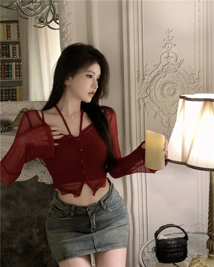 เสื้อครอปแขนยาว ซีทรู ผ้าชีฟอง สีแดงเลือด CN2452