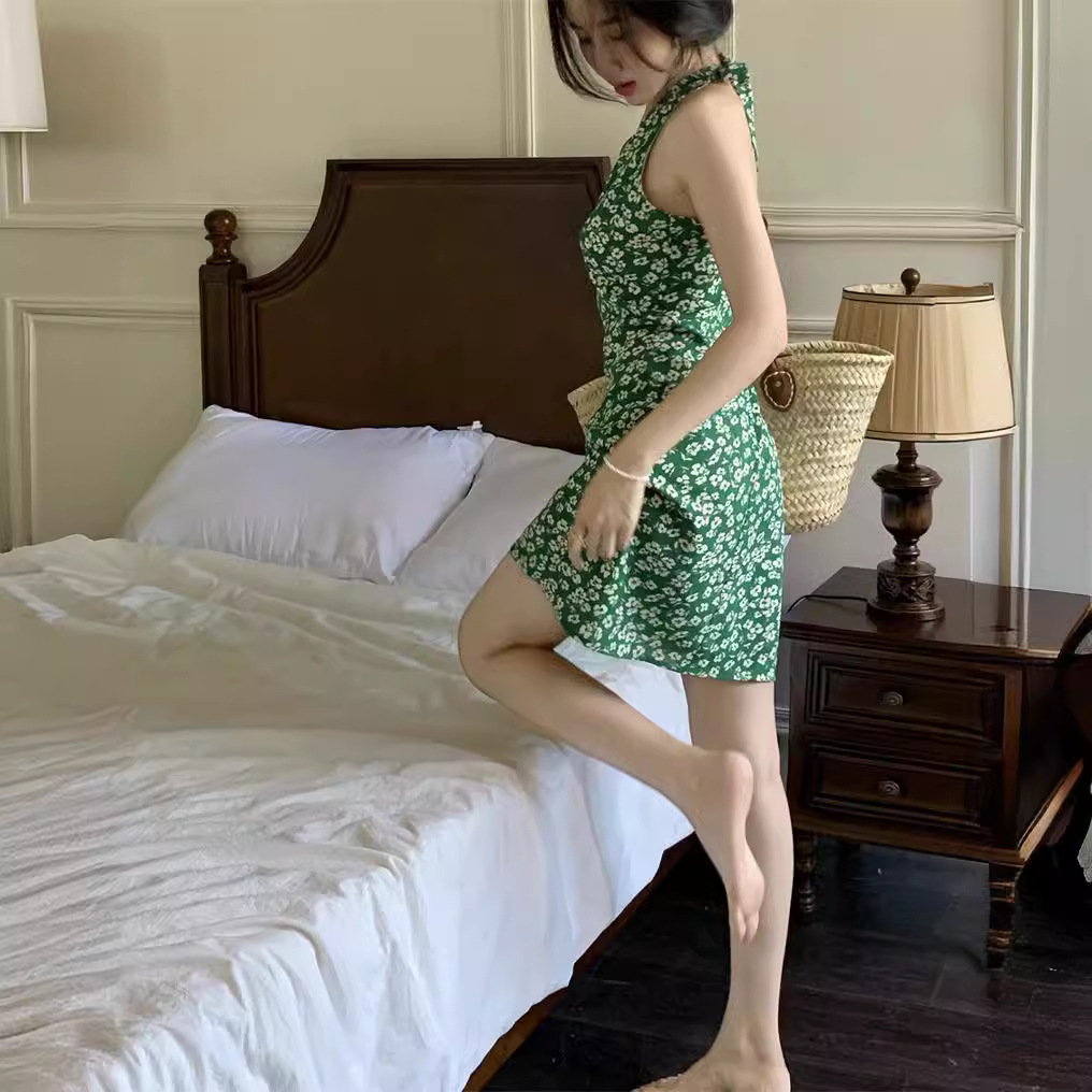 เดรสเขียว ลายดอก โชว์หลัง CN199