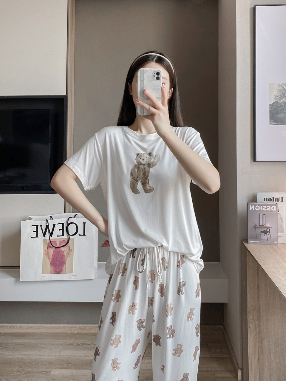 ชุดนอน สีขาว หมี 1 ตัว ขายาว รหัส SL059