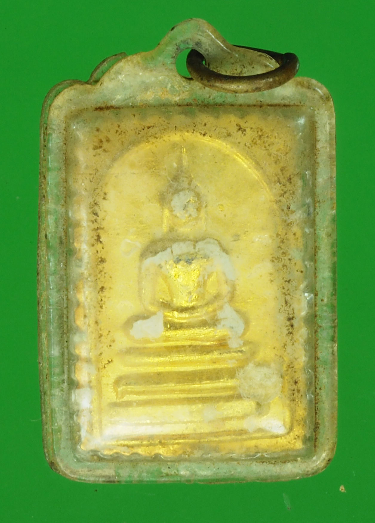 A55 พระสมเด็จหลังนางกวัก กระหลั่ยทอง เลี่ยมพลาสติกเก่า ไม่ทราบที่ 3