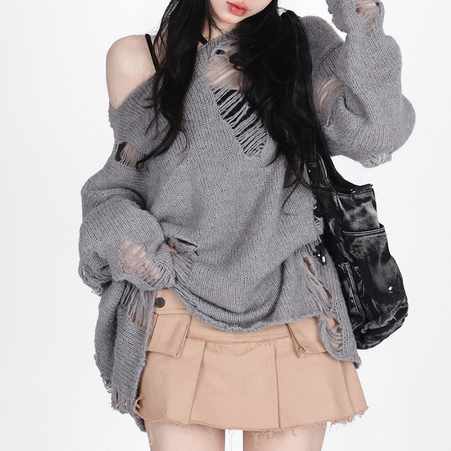 เสื้อแขนยาว เปิดไหล่ แต่งขาด รหัส A413