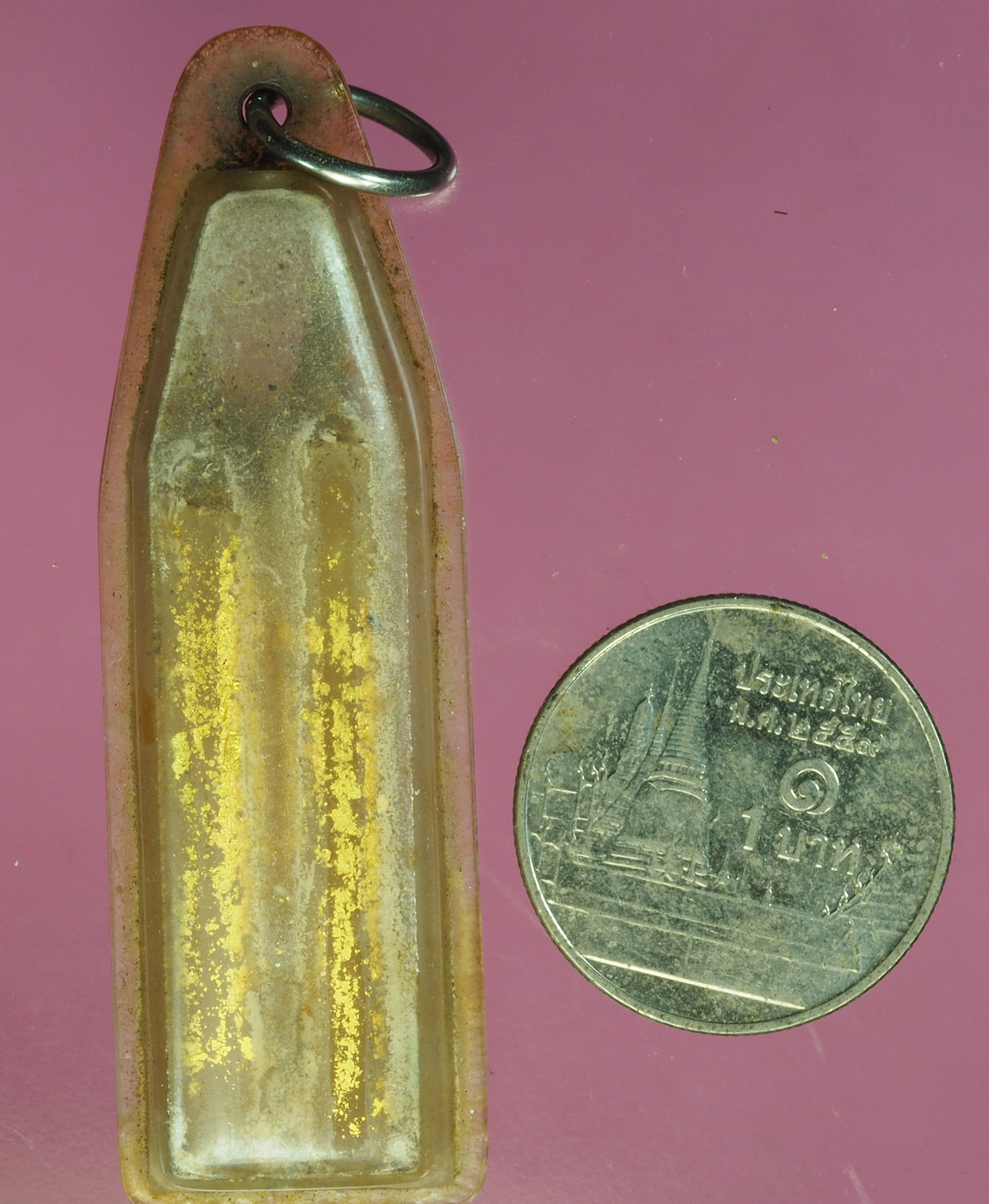 A165 สาริกาคู่ ไม้แกะเก่า เลี่ยมพลาสติกเก่า ไม่ทราบที่และปีสร้าง 12