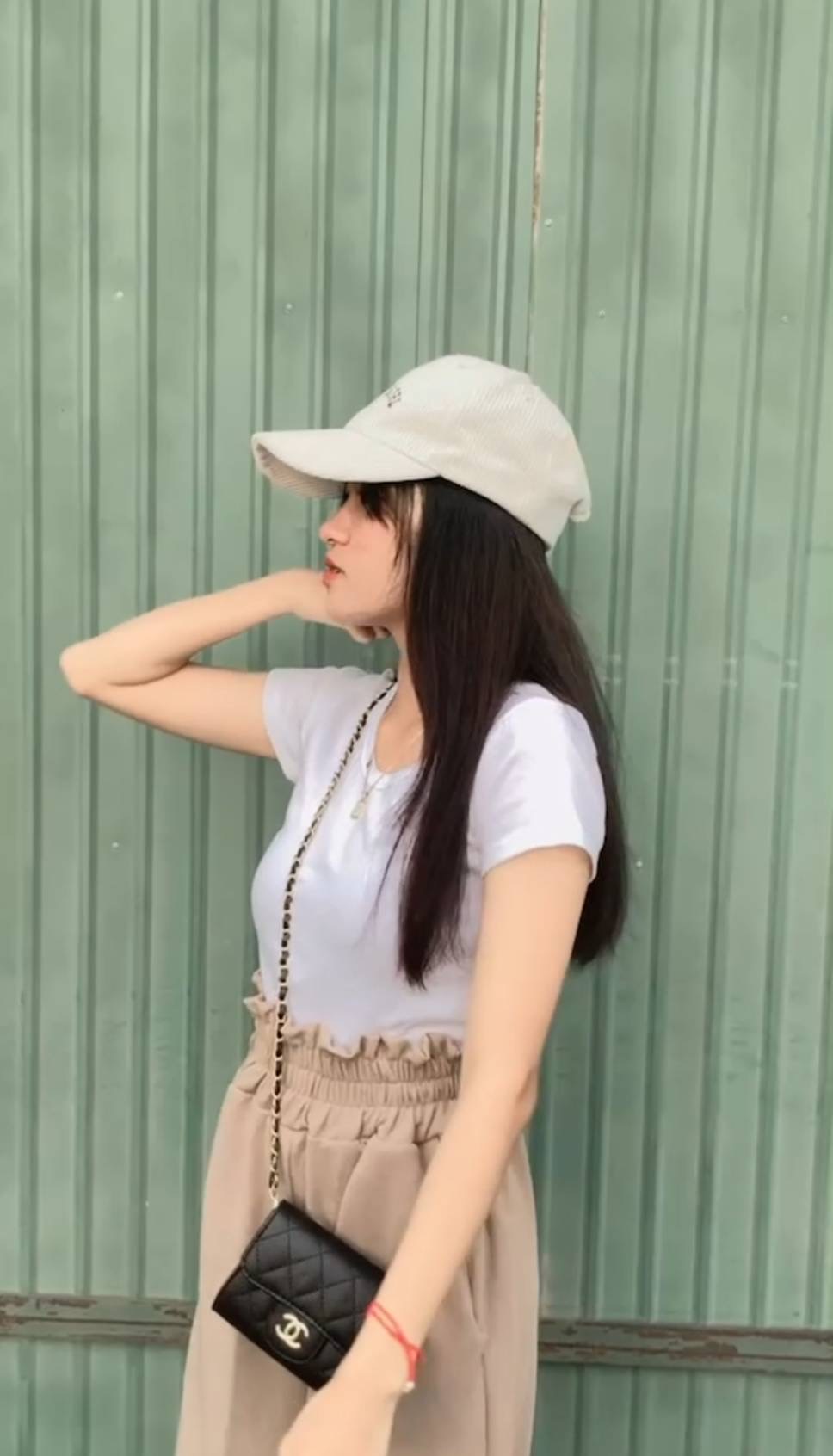 เสื้อยืด ครอป