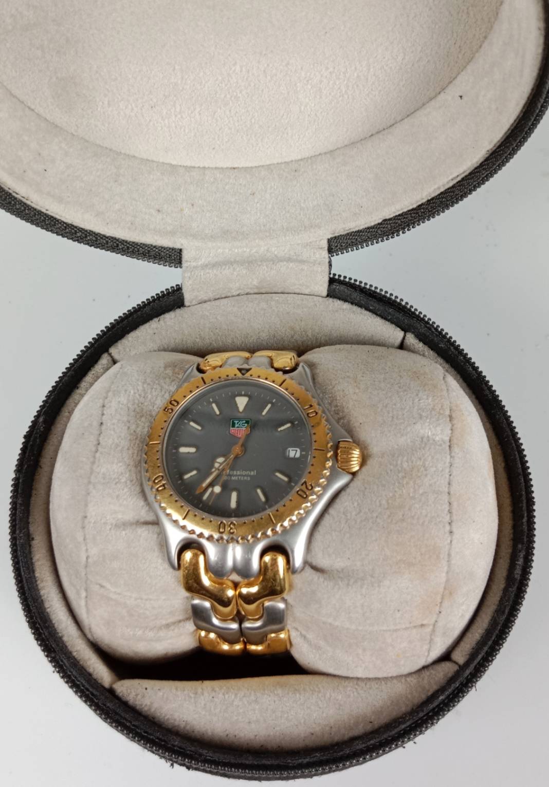 TAG HEUER ระบบ Quartz Boy size หน้าปัด 36 mm พร้อมกล่องแท้