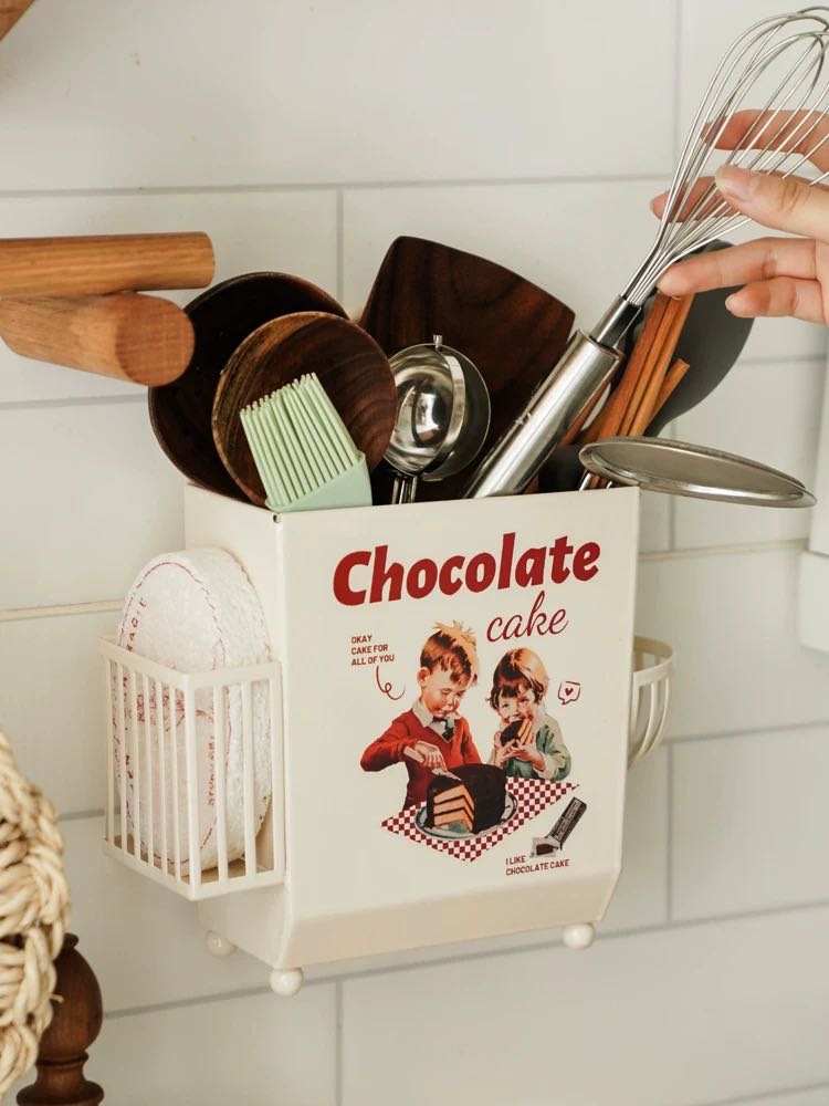 French retro tableware bucket