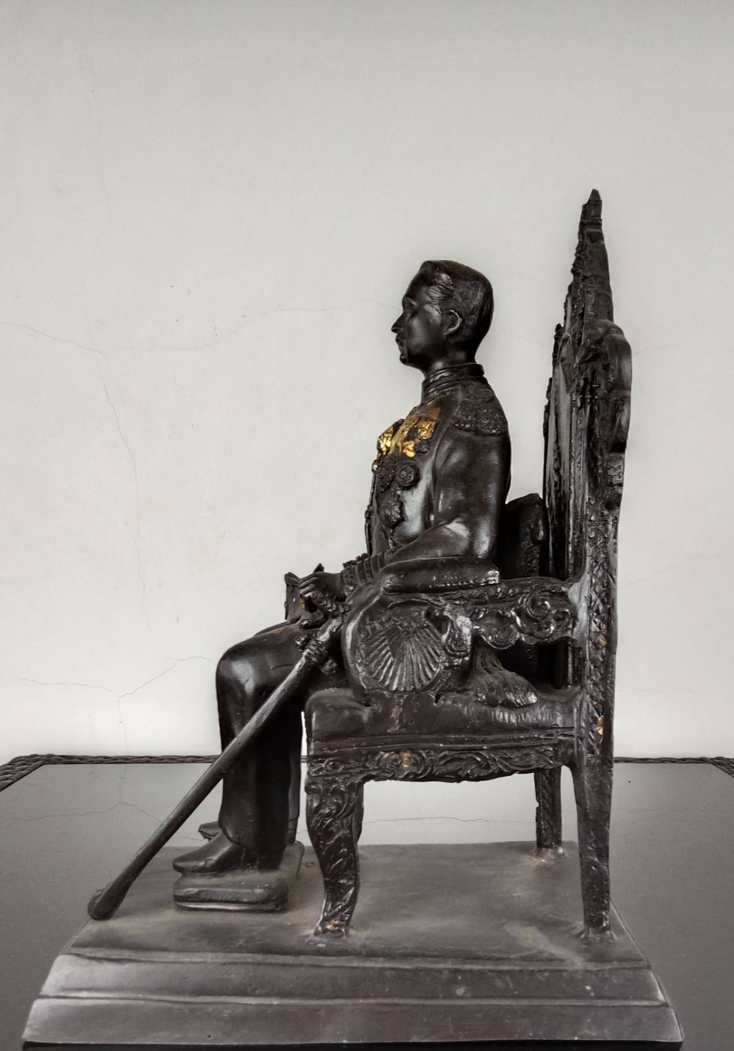 346.พระบรมรูปหล่อในหลวงรัชกาลที่5 พระบาทสมเด็จพระปรมินทรมหาจุฬาลงกรณ์ พระจุลจอมเกล้าเจ้าอยู่หัว ทรงประทับนั่งบัลลังก์