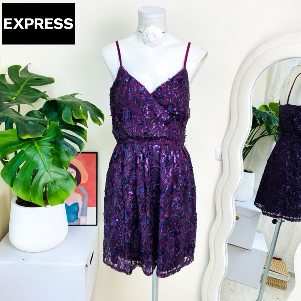ไซด์ S-M แบรนด์ Express แท้ 100%🌸เดรสงานเกล็ดวิบวับ สีม่วงเข้ม ใส่ออกงาน ทรงเข้ารูป เดรสออกงาน ชุดปาร์ตี้(8)