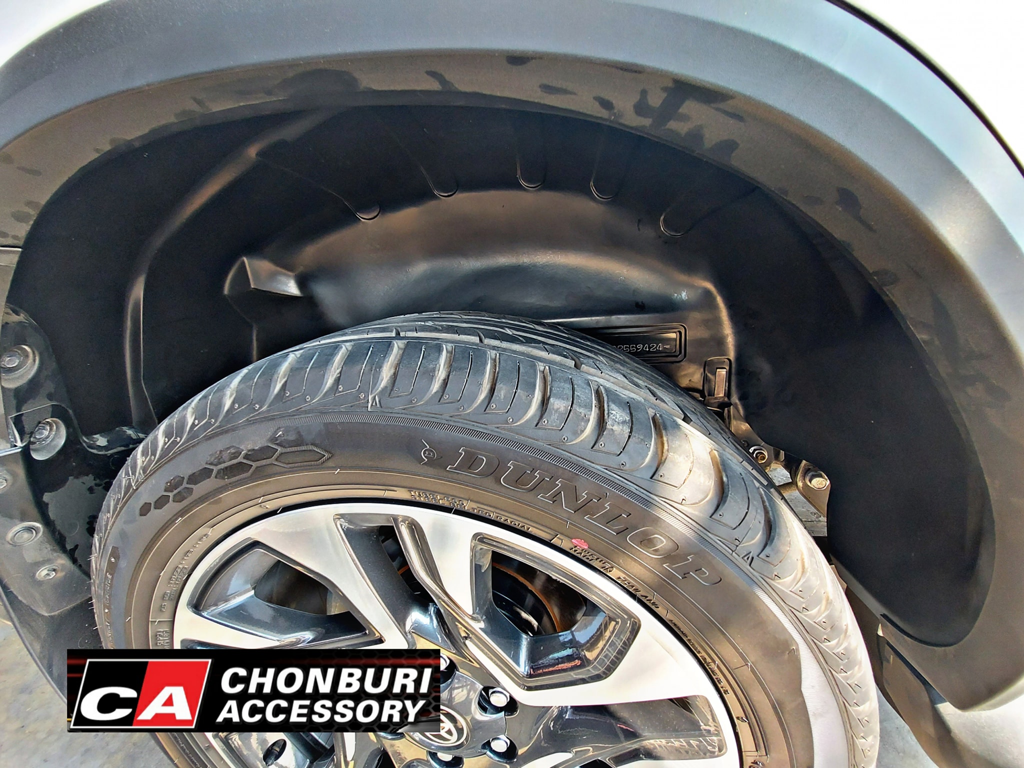 กันโคลนซุ้มล้อ แท้ศูนย์ โตโยต้า ฟอร์จูนเนอร์