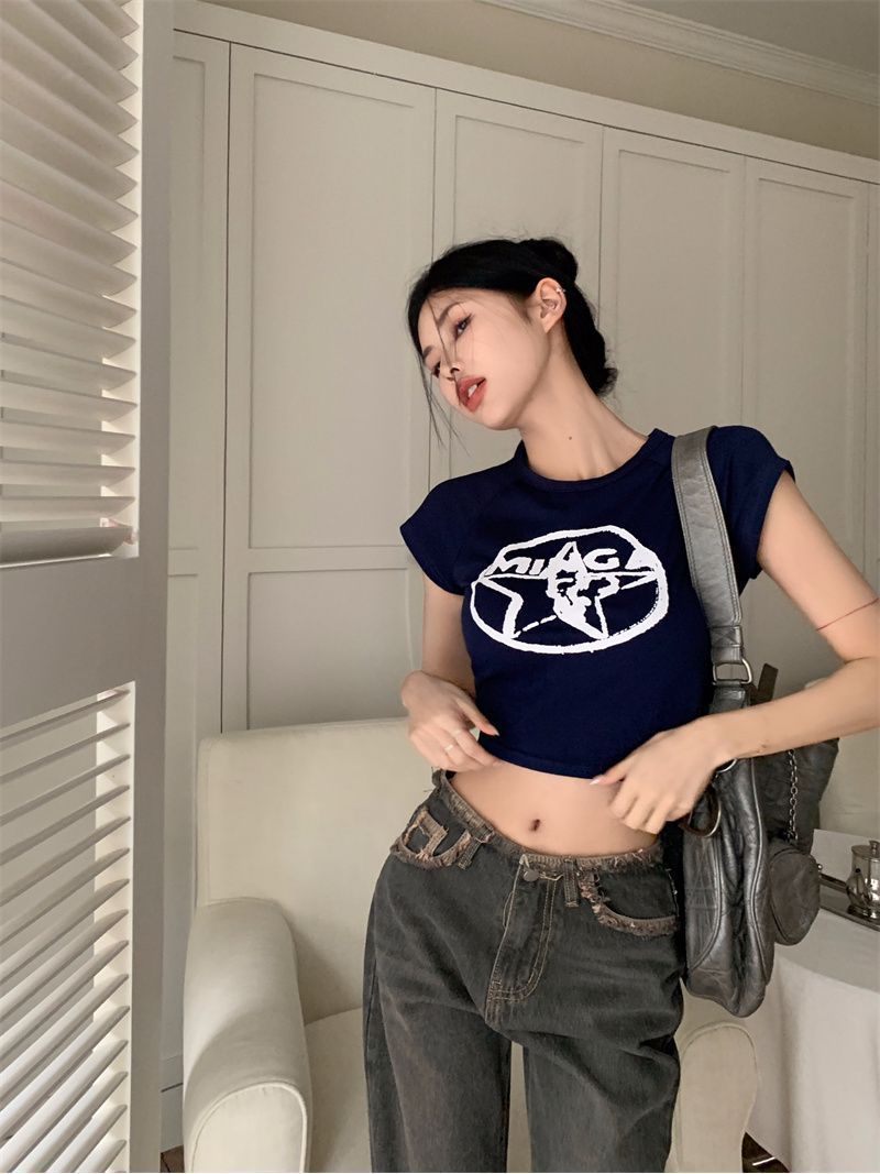 เสื้อยืดY2K เสื้อครอปดำ CN2338