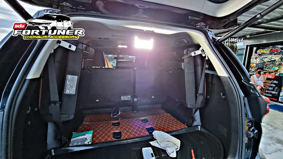 ไฟLEDเพดาน 42 ดวง เต็มโคม ส่องสว่าง ภายในรถ โตโยต้า ฟอร์จูนเนอร์
