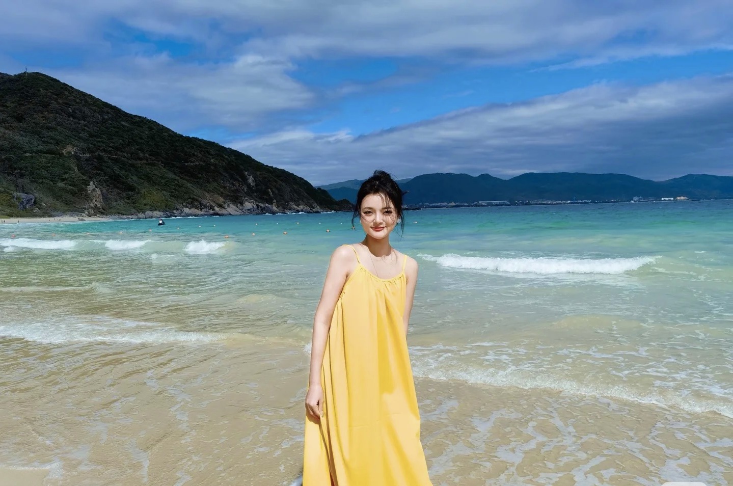 เดรสยาว สายเดี่ยว เหลืองสด สไตล์เกาหลี CN8968