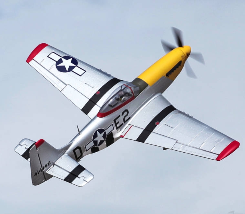 เครื่องบินไฟฟ้า Arrows Hobby P-51D Mustang 1100mm PNP ในชุด ไม่รวมรีโมท รีซีฟ และ แบต ต้องซื้อเพิ่ม