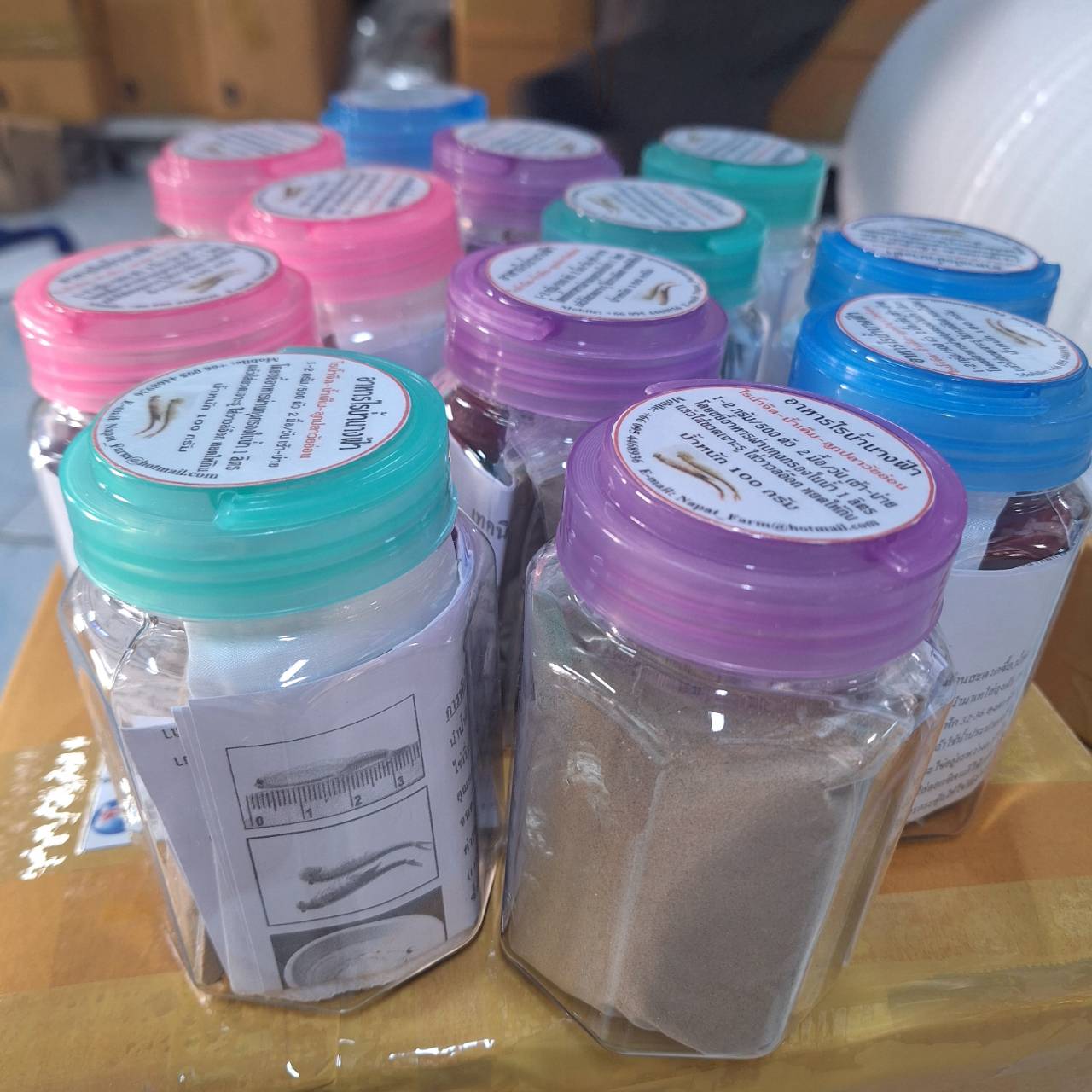 อาหารไรน้ำนางฟ้า ไรแดง ไรทะเล ลูกปลาวัยอ่อน 100 g(อาหารเลี้ยงลูกไรนางฟ้า ไรแดง ไรทะเล ลูกปลา ผลิตจากสาหร่าย)