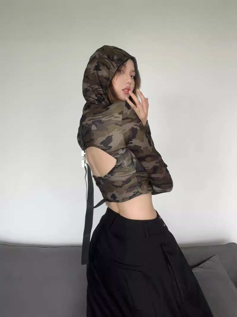 เสื้อครอป ทหาร มีฮู้ด สไตล์เกาหลี รหัส CN029 พร้อมส่ง