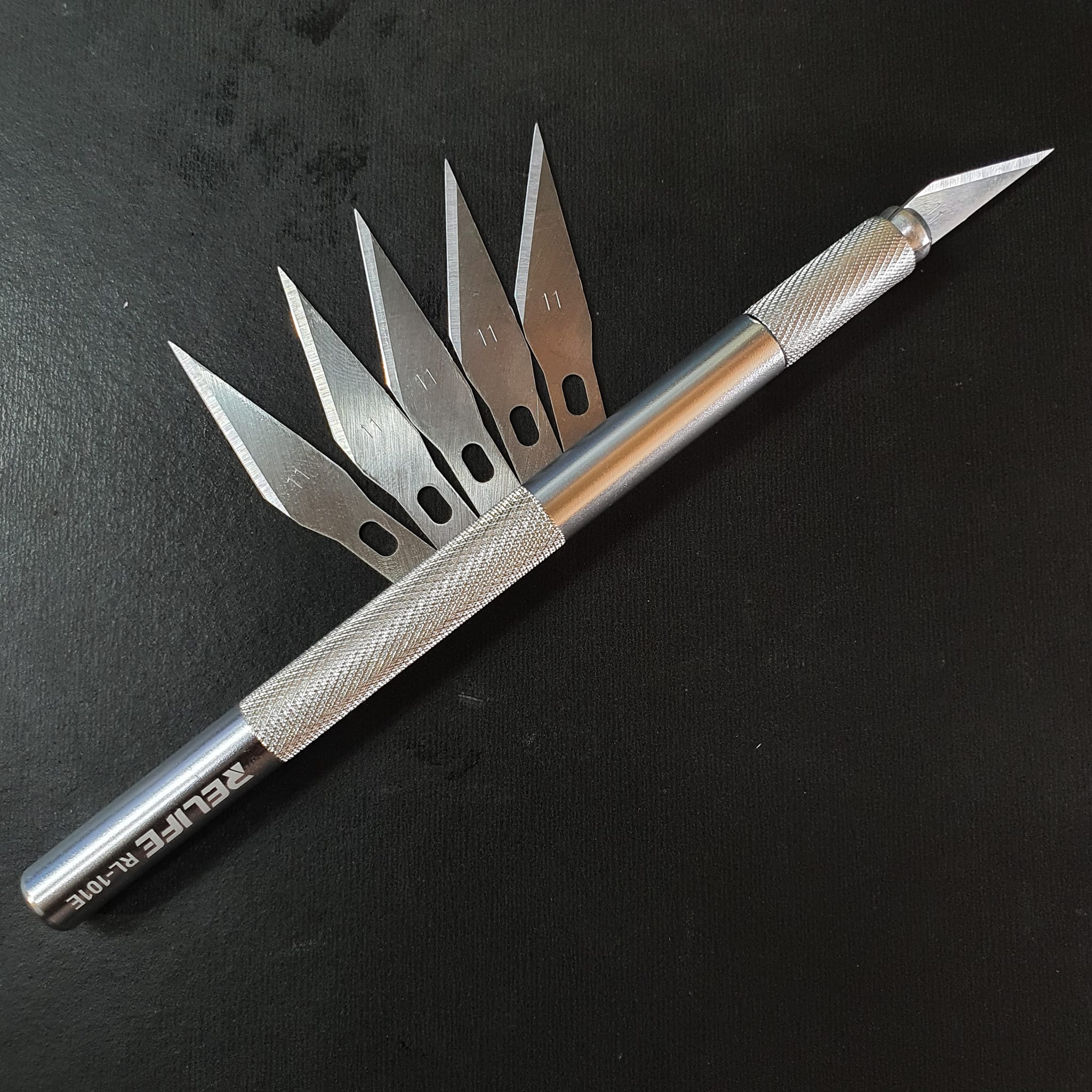 ด้ามมีดแบบกลม RELIFE แถมใบมีดเบอร์11 5ใบ